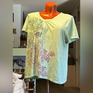 Light green Sumoma 2xl T shirt